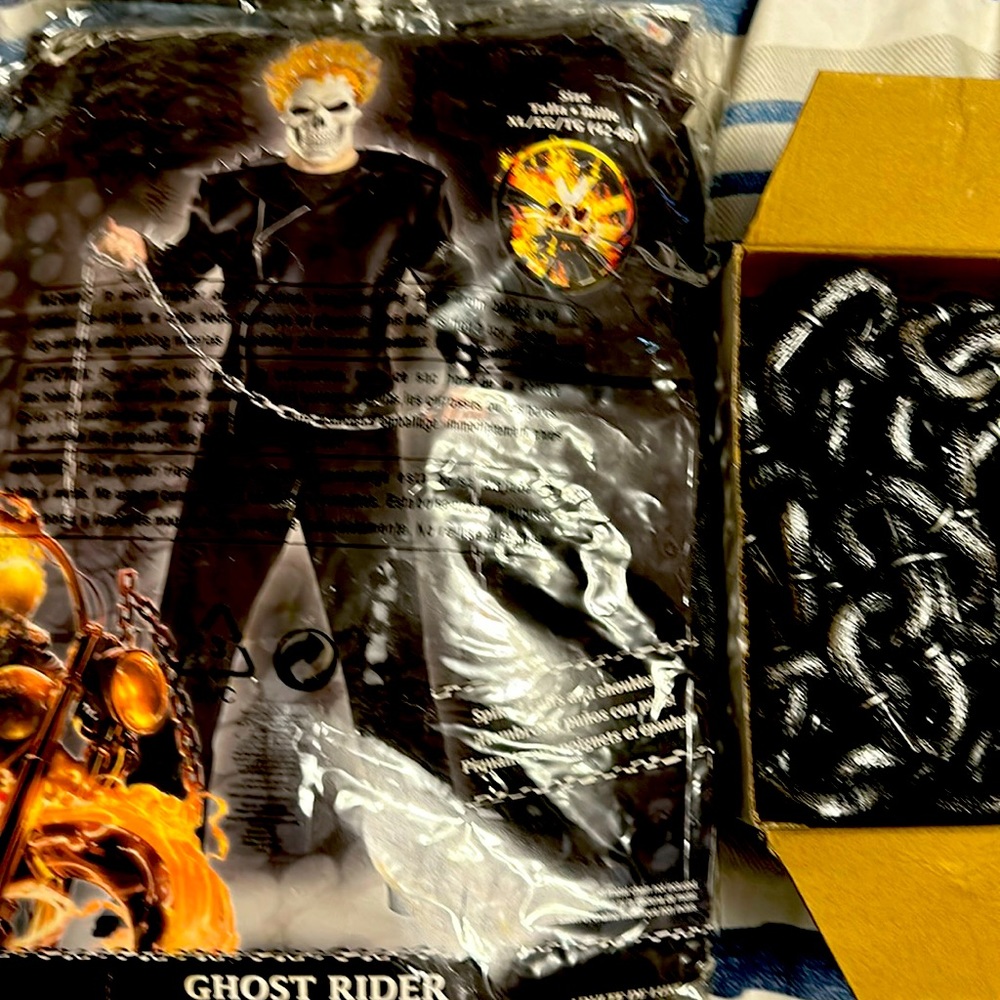Adult XL Ghost Rider Costume with costume chain